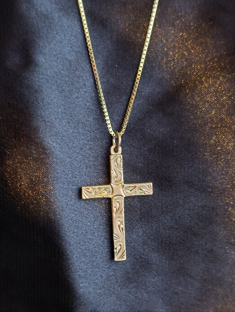 14k Gold 16 In Box Chain W/ 10k Gold Cross